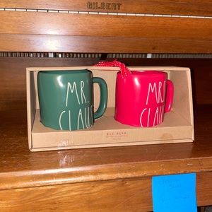 Rae Dunn Mr & Mrs Claus Mug Set GREEN